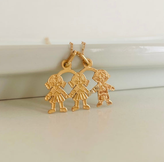 Colgante 2 Niñas y 1 Niño Oro 18K